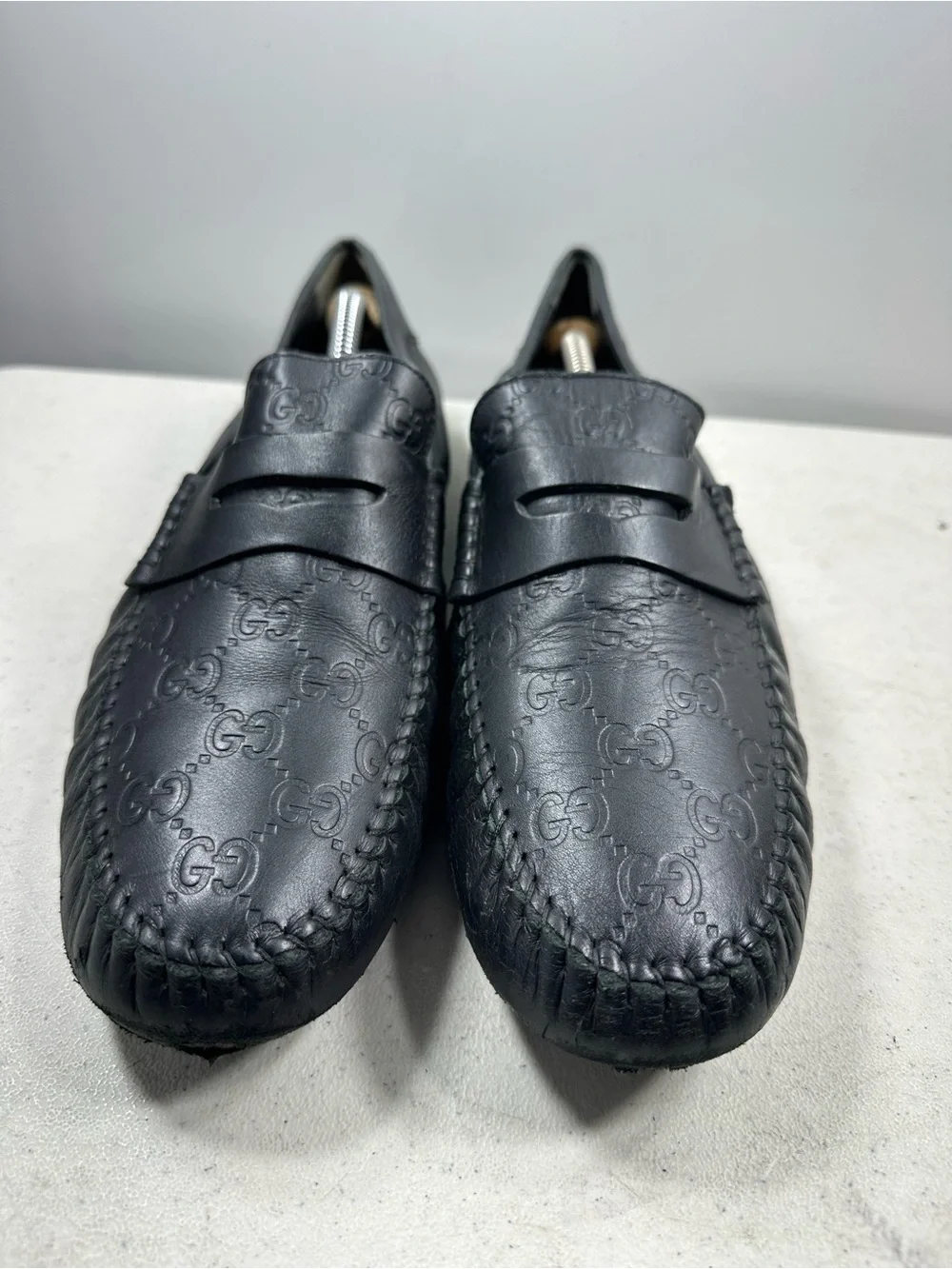 Gucci Black Guccissima Leather Loafers Size 9